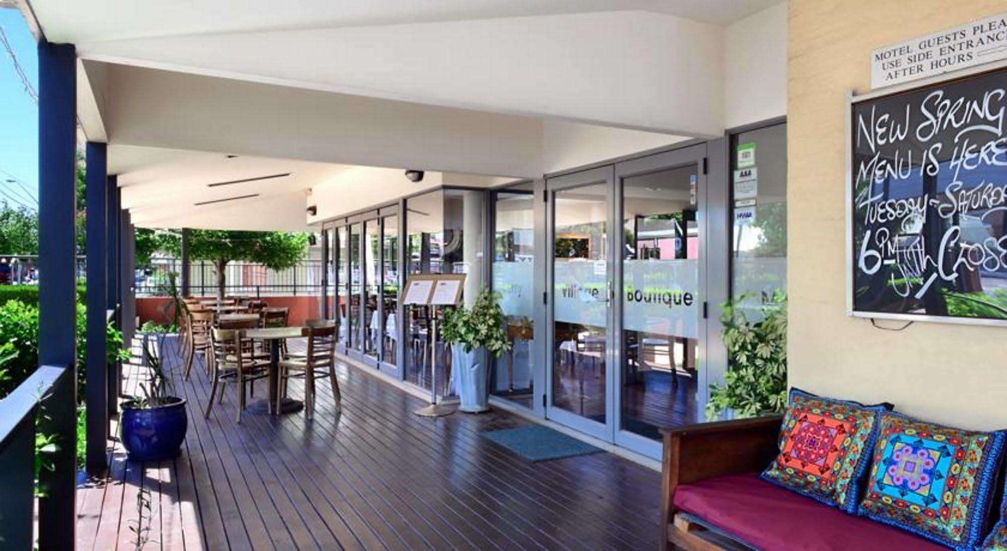 Berry Village Boutique Motel מראה חיצוני תמונה
