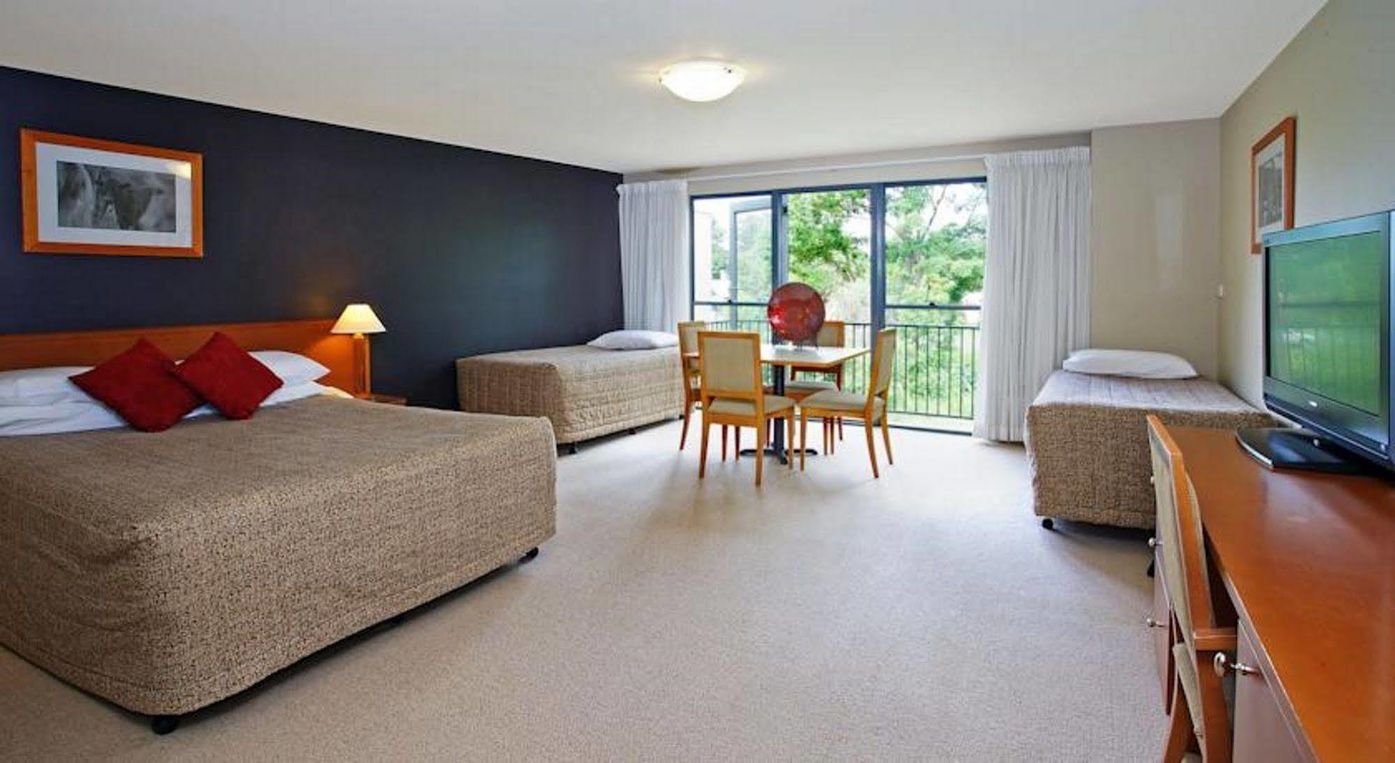 Berry Village Boutique Motel מראה חיצוני תמונה