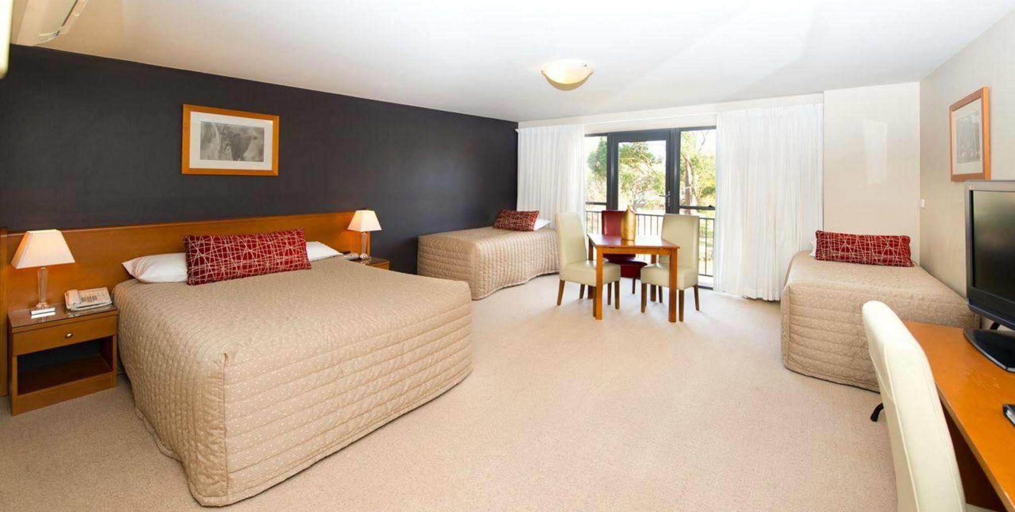 Berry Village Boutique Motel מראה חיצוני תמונה