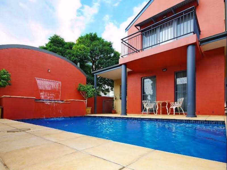 Berry Village Boutique Motel מראה חיצוני תמונה