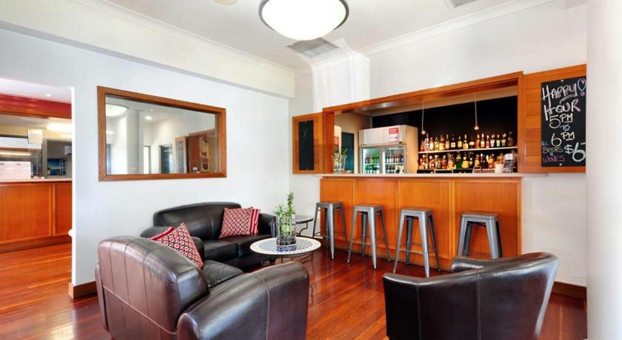 Berry Village Boutique Motel מראה חיצוני תמונה